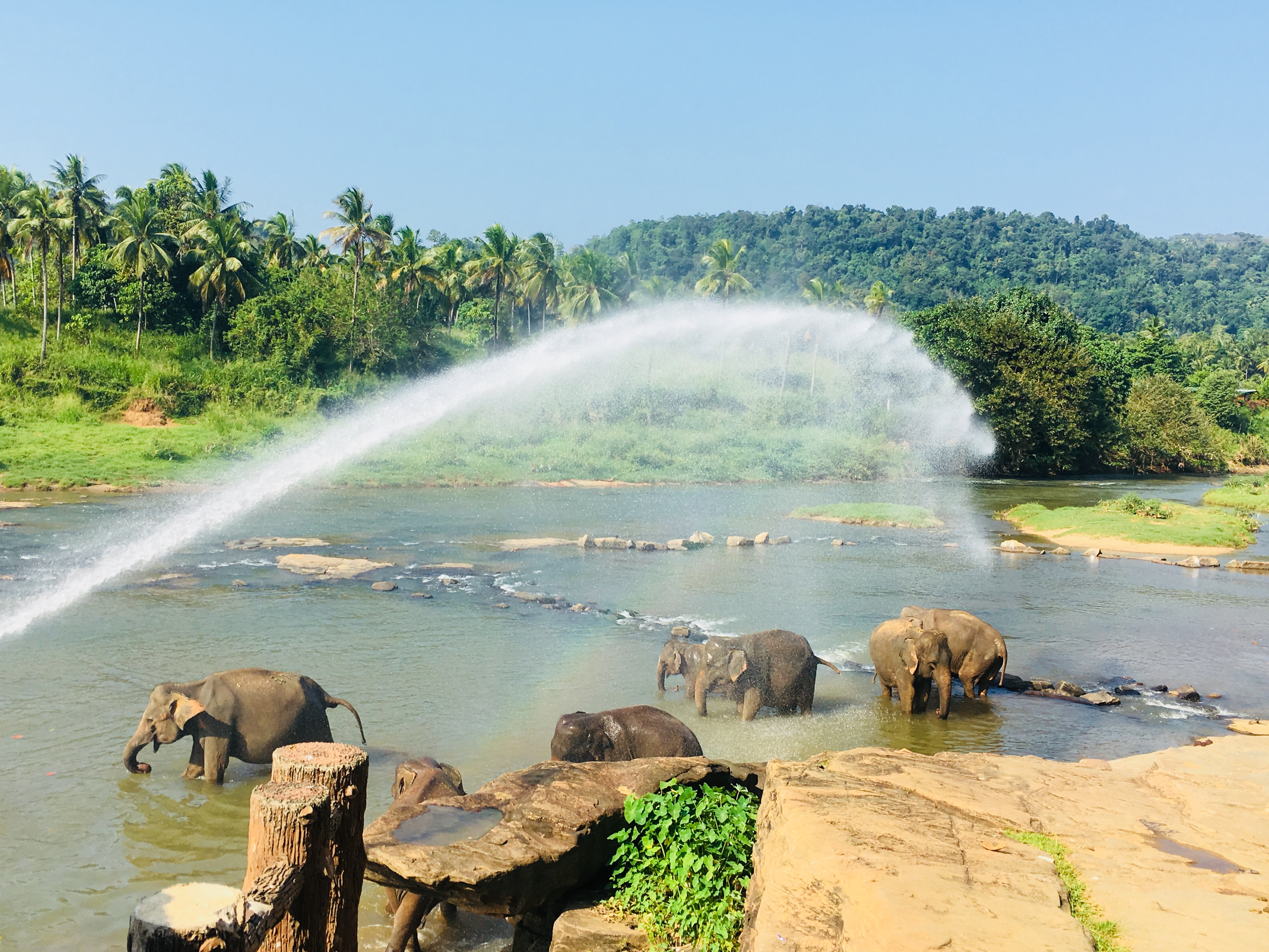 what to wear in kandy
